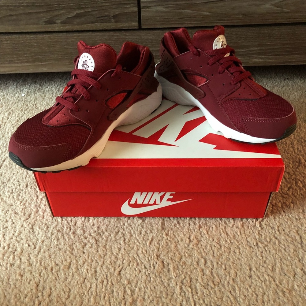 Kids Nike Huaraches gently used